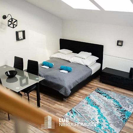 Apartament Manhattan Mielec Eksteriør bilde
