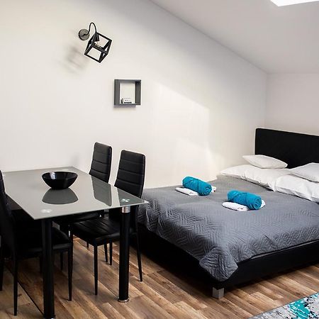 Apartament Manhattan Mielec Eksteriør bilde